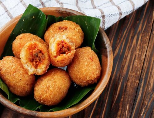 Cara Membuat Kue Combro Pedas: Gurih, Renyah, dan Bikin Nagih!