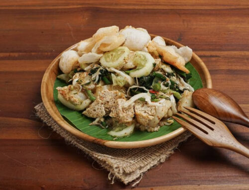 Lotek Khas Sunda: Kuliner Sayur Lezat dengan Bumbu Kacang